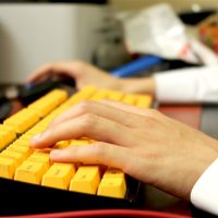 丧心病狂！针对DeepSeek网络攻击暴增上百倍：职业打手开始下场攻击