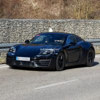 保时捷 718 Cayman EV 电动跑车路测图再曝，设计焕然一新