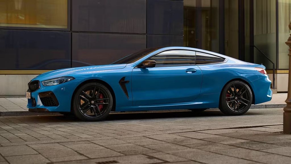 V8 引擎不死！宝马誓守燃油车阵地