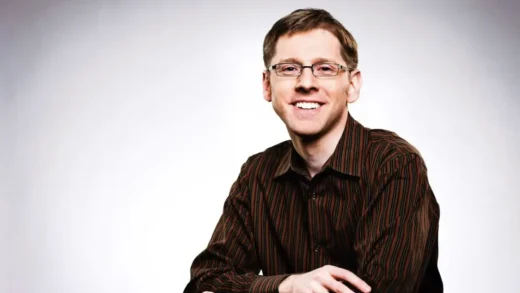 为中国设计专用芯片 黄仁勋的AI雄心全靠“他”