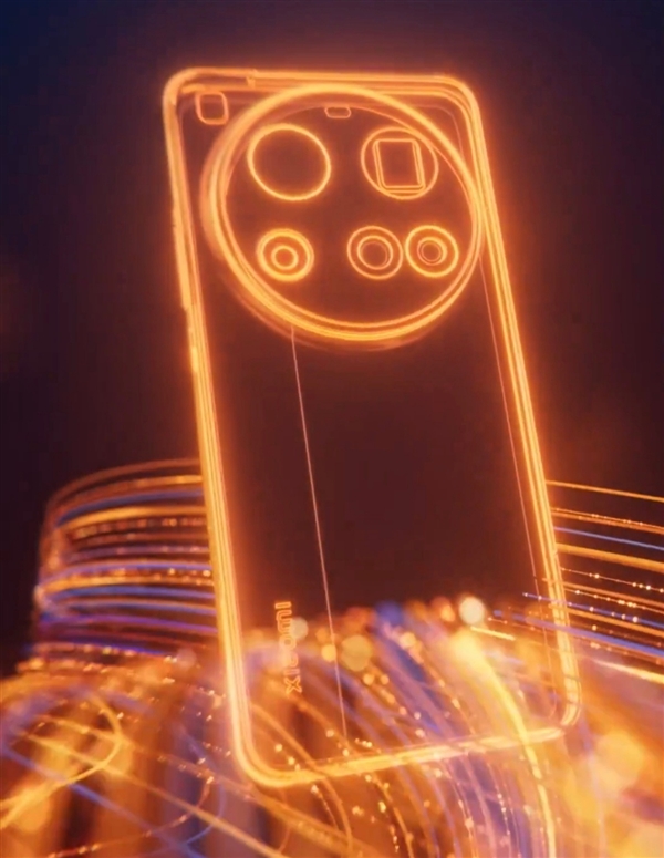 小米15 Ultra外观确认:首次拼接机身!双长焦四摄