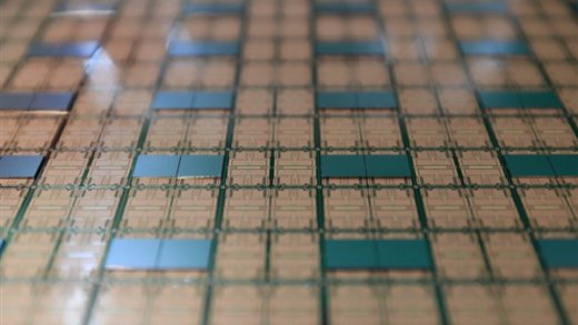 美国胁迫别国打压中国芯片产业：我国回应损人又害己