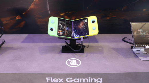 三星MWC 2025展示代号“Flex Gaming”概念折叠屏掌机