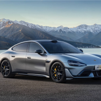 1548匹马力小米SU7 Ultra 一般人到底如何驾驭