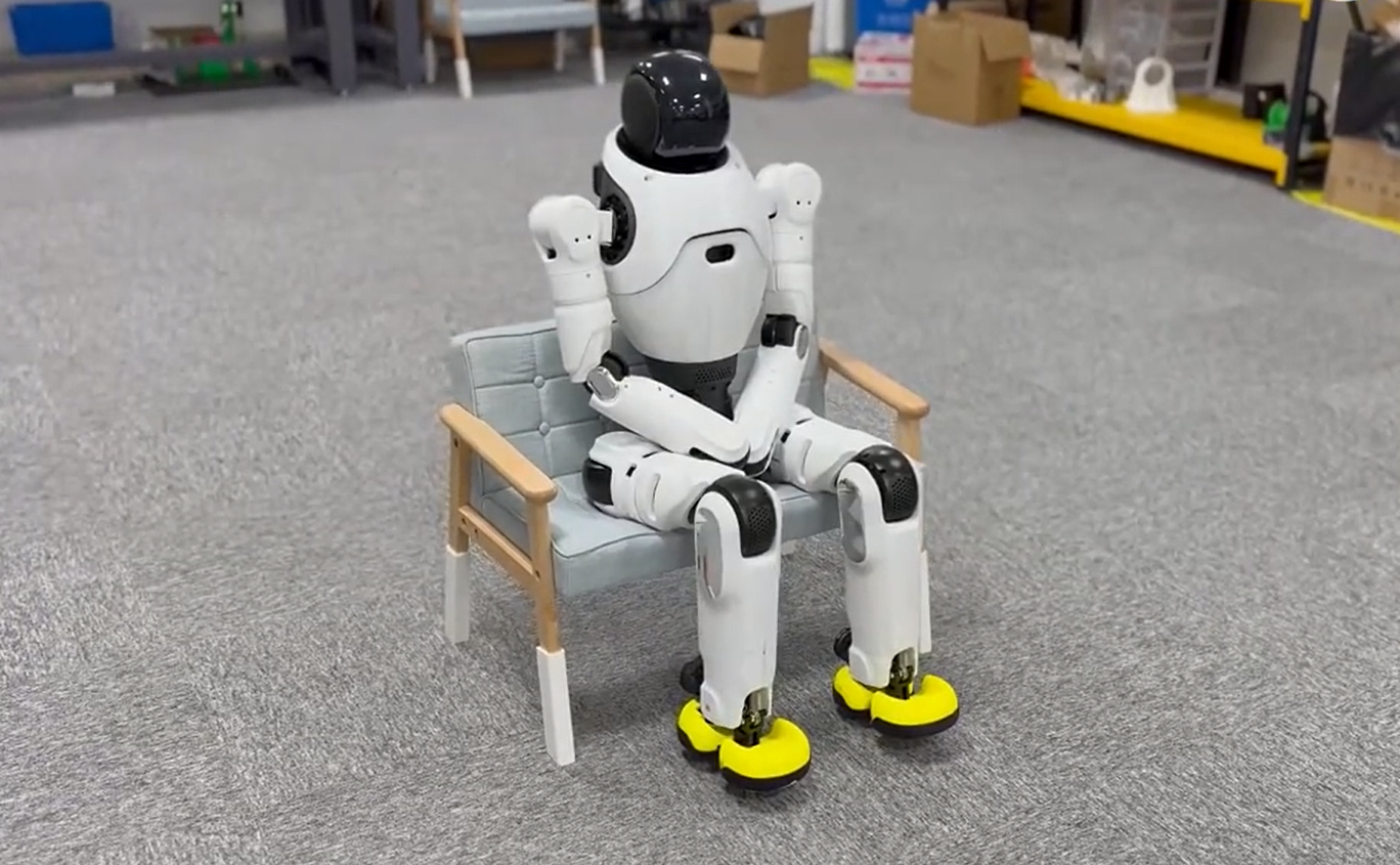 智元机器人发布灵犀X2机器人：毫秒级交互反应能力