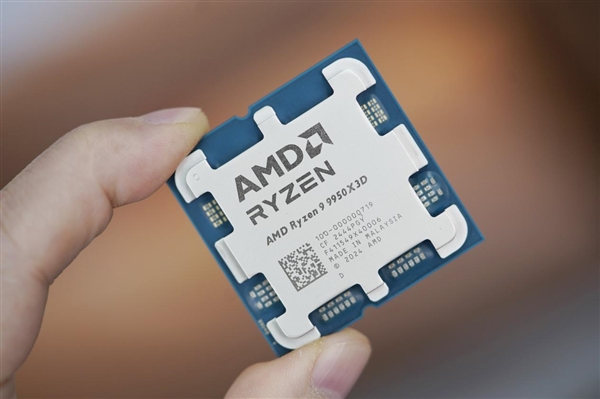 AMD最强游戏CPU!锐龙9 9950X3D处理器图赏