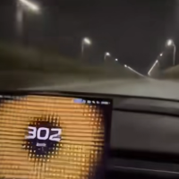 飚速最快300km/h 后果自负！老司机谈小米SU7 Ultra：开起来第一感觉就是怕