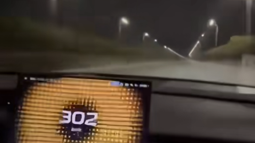 飚速最快300km/h 后果自负！老司机谈小米SU7 Ultra：开起来第一感觉就是怕