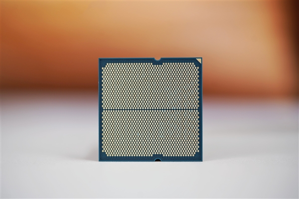 AMD最强游戏CPU!锐龙9 9950X3D处理器图赏