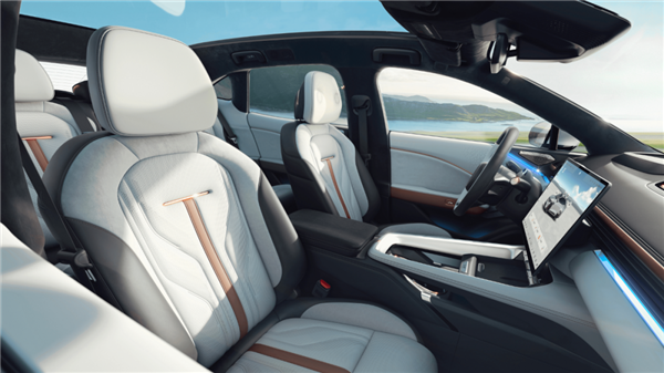 定位20万级 极氪007GT内饰官图发布：原创豪华美