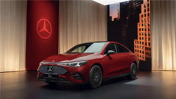 MMA架构首款车型！全新奔驰CLA正式发布：国产版有望年底上市