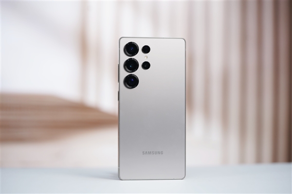7年前的技术回归！三星Galaxy S26 Ultra或重启可变光圈设计