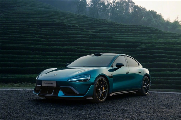 有媒体把小米SU7 Ultra开到珠峰 官微:车辆能在极限条件下正常使用