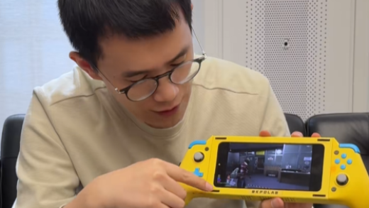 网友把Redmi K80 Pro爆改成掌机：爽玩3A大作