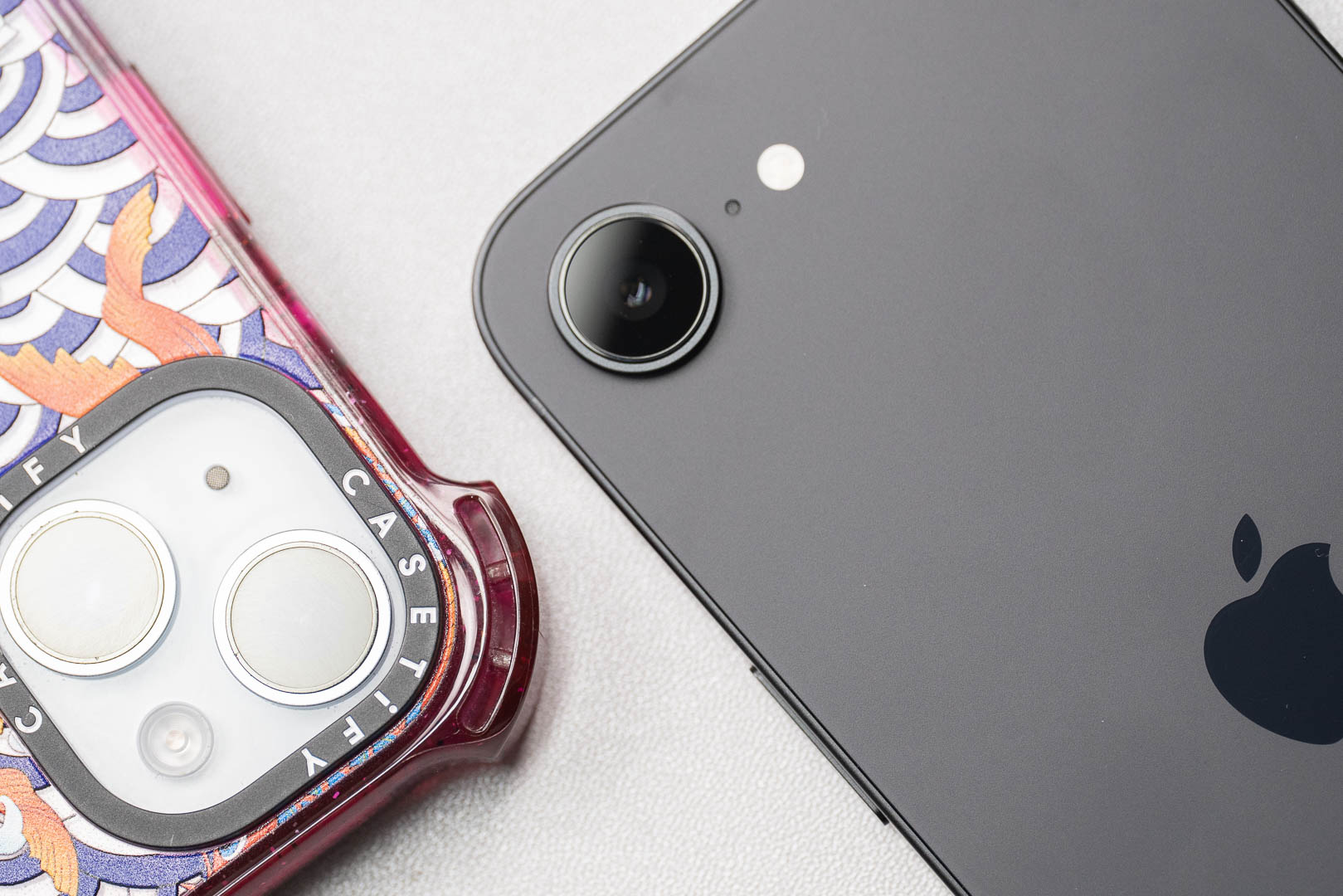 MacBook蜂窝版终于来了！C1芯片是苹果转变态度的关键？