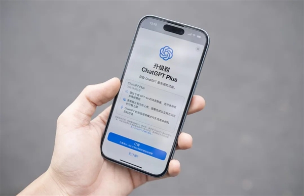 Apple AI中文版正式上线：还不太好用 但确实很苹果