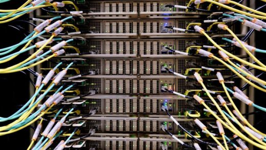 吞吐量30倍提升！NVIDIA秀Blackwell性能：打破MLPerf记录居第一