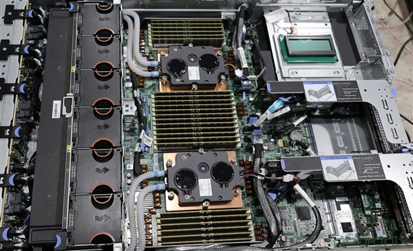 Ubuntu 25.04实测：AMD Zen5 EPYC平均提升14％、最高达75％