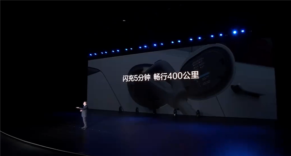 超千匹马力零百2.7秒！比亚迪汉L上市：20.98万起