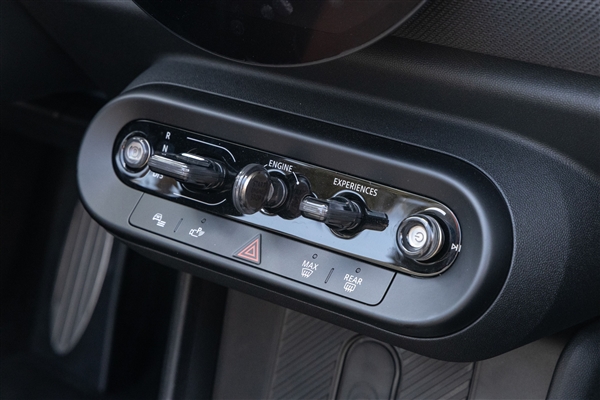 2025款MINI JCW敞篷版