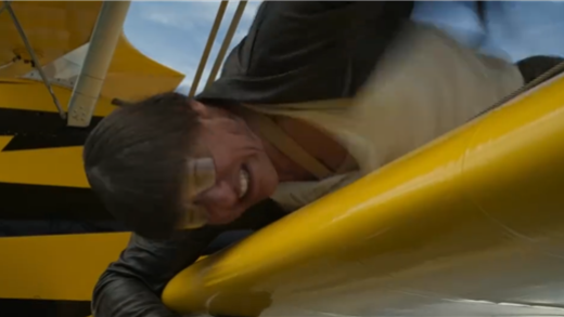 《碟中谍8》阿汤哥2400米高空扒机：225km/h狂风无法呼吸