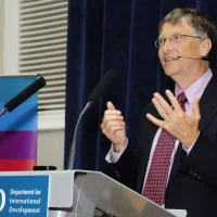 比尔·盖茨表示AI将终结医生和教师短缺问题 改变未来的工作方式