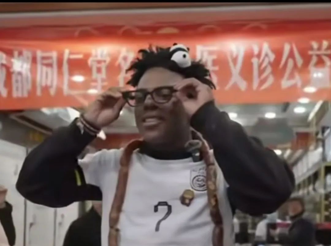 AI拼好镜，智能眼镜又支棱起来了？