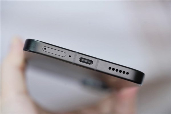 首发高通第四代骁龙8s！REDMI Turbo 4 Pro图赏