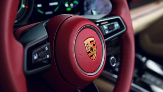 保时捷否认在华停售电动汽车：误读 在中国将全速推进电动化