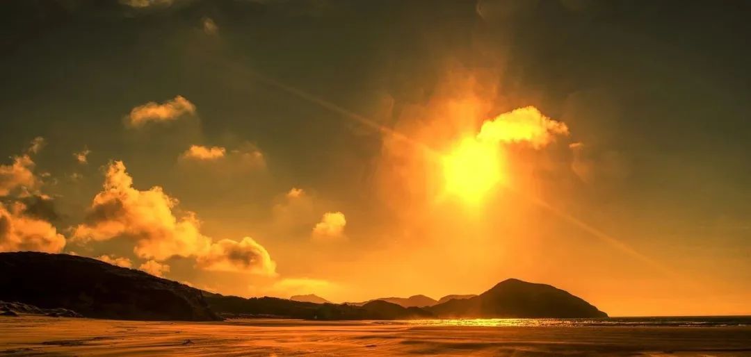 全网首测！ Qwen3 vs Deepseek-R1 数据分析哪家强？