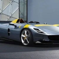 法拉利暗示将回归手动变速箱