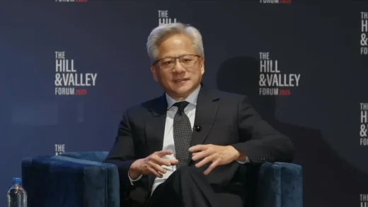 消息称美国拟向沙特进一步开放AI芯片 英伟达将在沙特建AI工厂