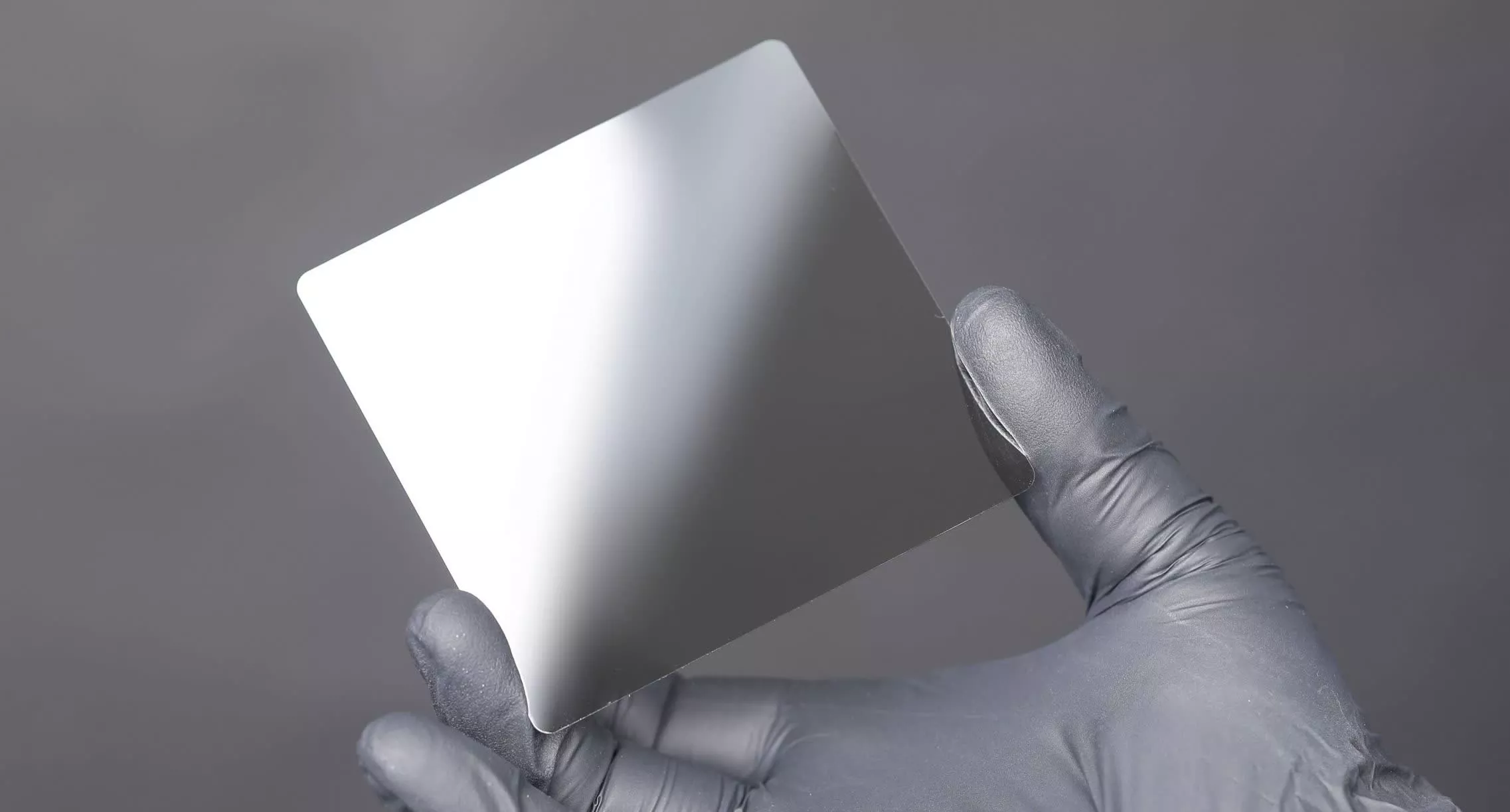 西部数据联手Cerabyte押注陶瓷纳米层技术 打造超耐用存储设备