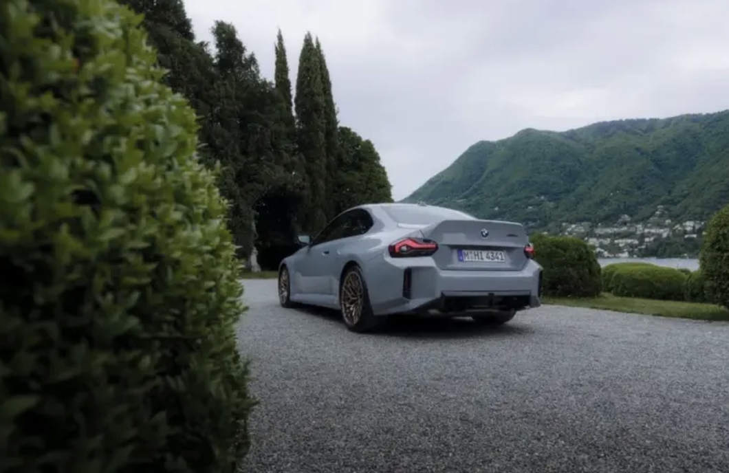 全新宝马M2 CS首发亮相 双涡轮直六带来500+马力