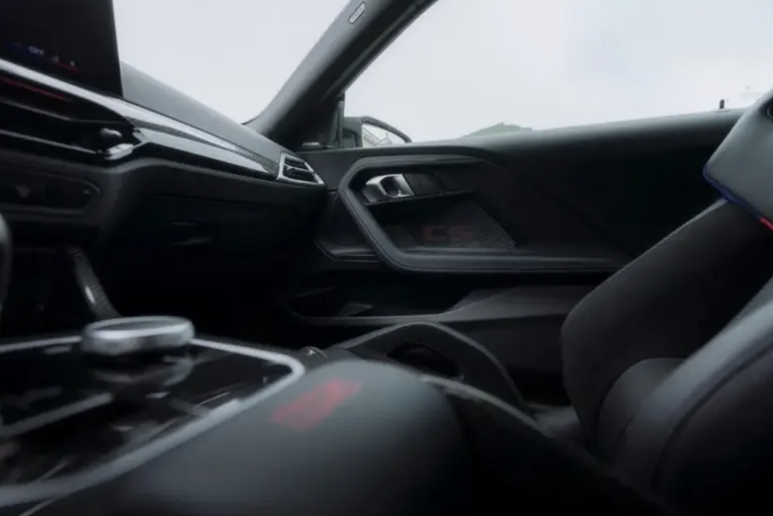 全新宝马M2 CS首发亮相 双涡轮直六带来500+马力