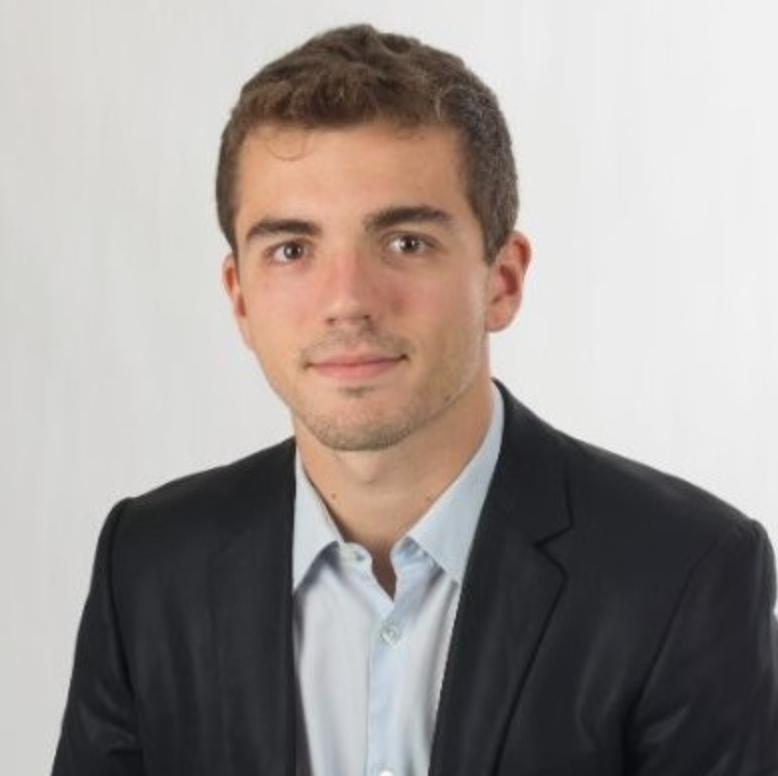 刚刚2岁的Llama，“爸妈”都跑了，小扎手拆Meta AI，LeCun保持独立