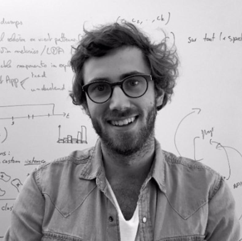 刚刚2岁的Llama，“爸妈”都跑了，小扎手拆Meta AI，LeCun保持独立