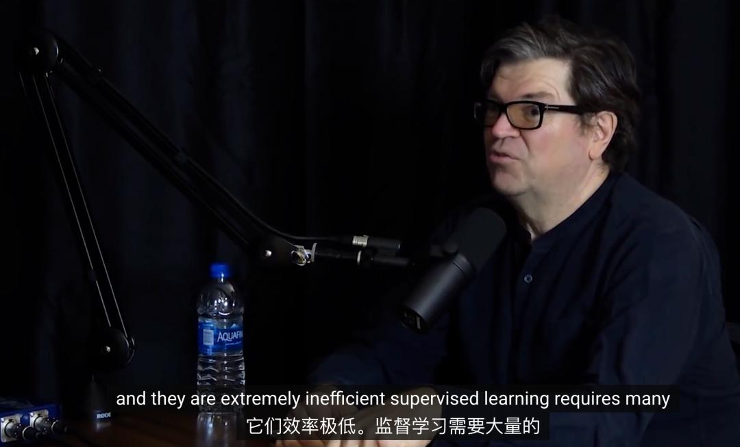 刚刚2岁的Llama，“爸妈”都跑了，小扎手拆Meta AI，LeCun保持独立