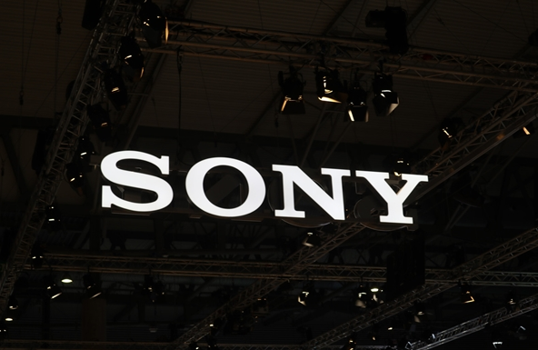 索尼PS推出Project Defiant控制器：专为格斗游戏打造