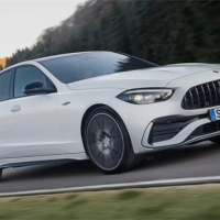 全新奔驰AMG C43上市：零百4.3秒 售价61.52万元