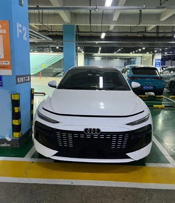 全新国产奥迪A6L e-tron实车曝光：网友吐槽“丑到没朋友”