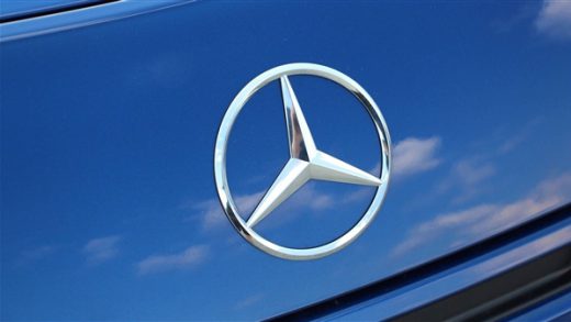 奔驰CEO：电动车普及不如预期 不会放弃燃油车