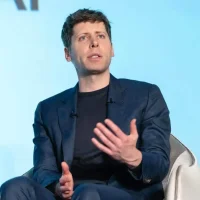 OpenAI与艾维合作新AI硬件细节曝光：不是这两种设备