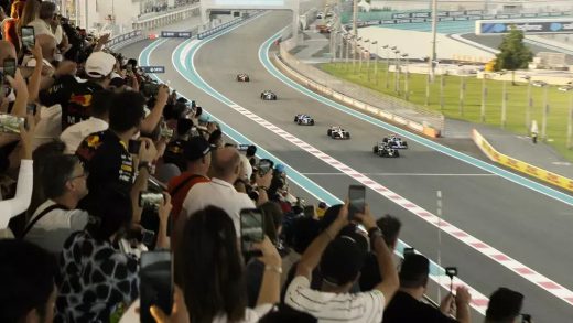 《F1：狂飙飞车》——美国车手的“龙傲天”传说