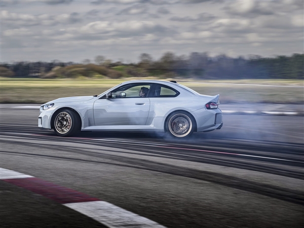 7分25秒534干翻奥迪！全新宝马M2 CS成纽北最速紧凑型车