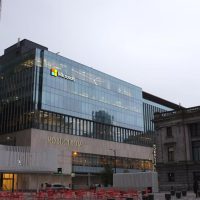 OpenAI要开发能聊天的AI版Office挑战微软？