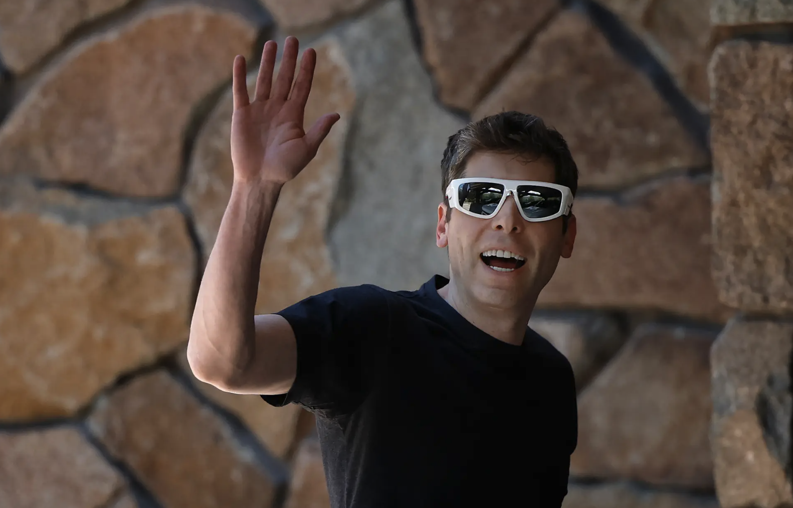 AI巨头自研浏览器，OpenAI要防苹果、谷歌卡脖子？