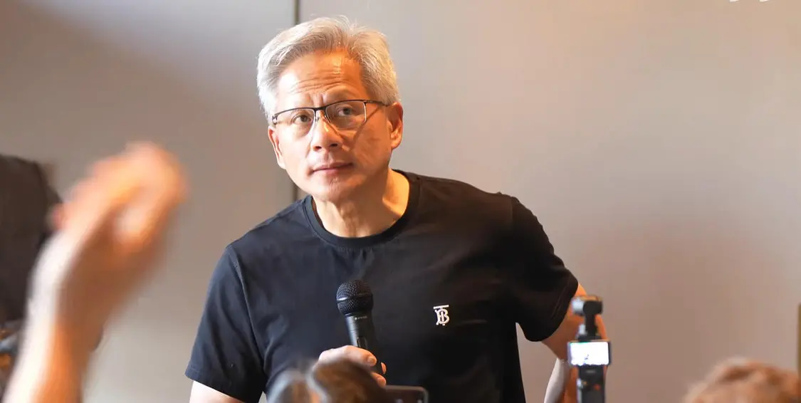 英伟达CEO黄仁勋媒体会实录：中国AI生态充满活力，我们必须持续投资