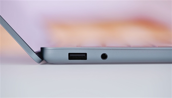 骁龙X Plus处理器加持！微软Surface Laptop 13图赏