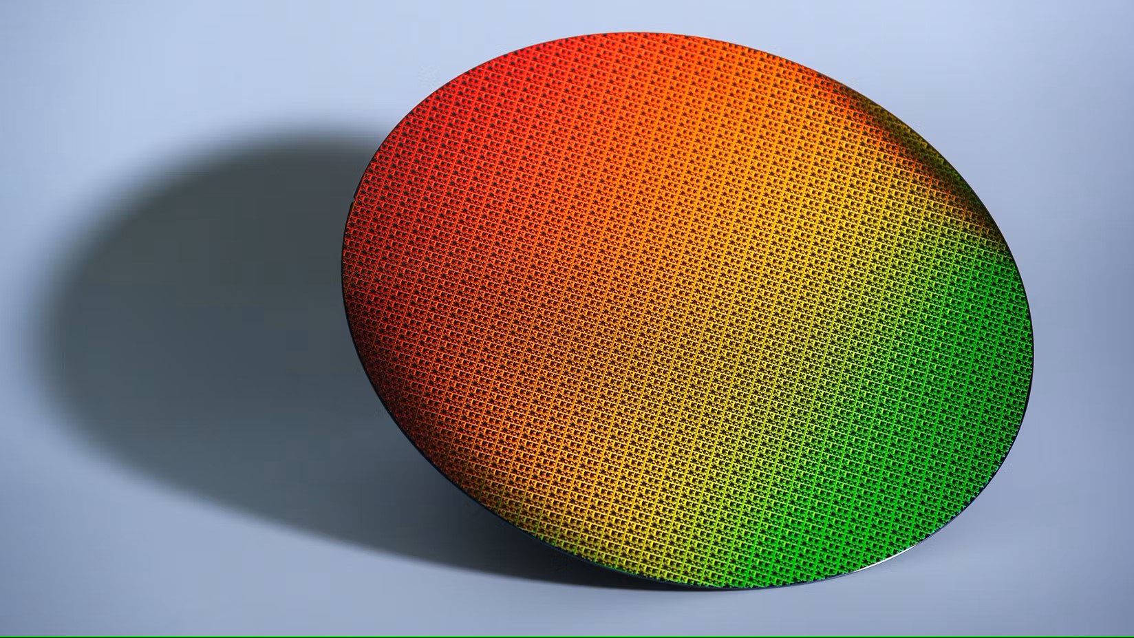 或暂缓14A工艺开发，英特尔断腕自救，陈立武能否力挽狂澜？